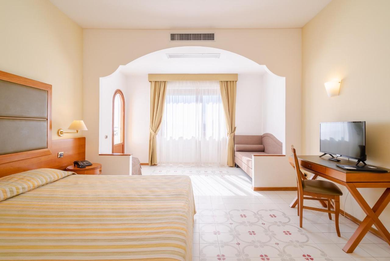Grand Hotel Don Juan Pertisau Ngoại thất bức ảnh